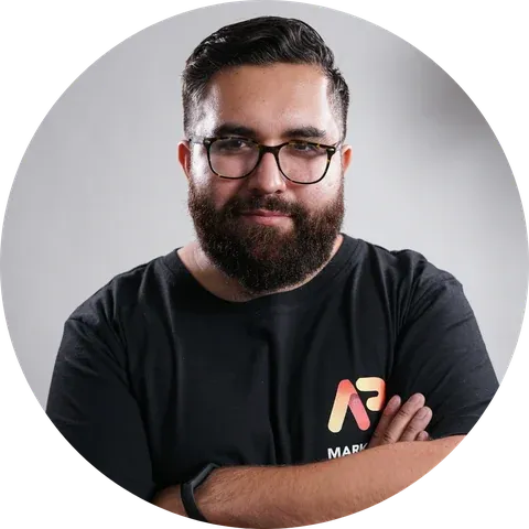 Alvaro Araneda, Director